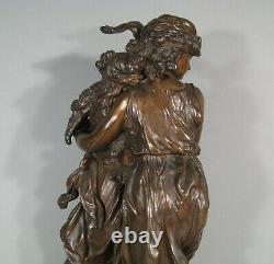 Jeunes Femmes A La Corbeille De Fleurs Ancienne Sculpture Bronze Signé Moreau