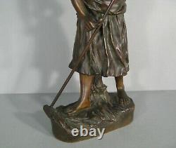 La Paysanne Faucheuse Femme Sculpture Bronze Ancien Signé Cherc Et Goldscheider