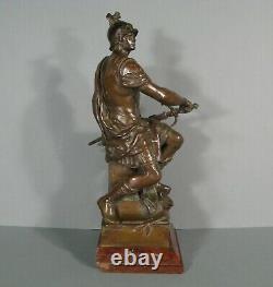 La Vaillance Sculpture Guerrier Antique Bronze Ancien Signé Émile Picault