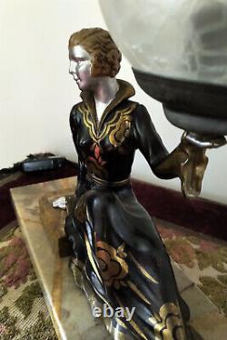 Lampe verrier statue sculpture femme élégante Art Déco 1930 ancienne le marbre