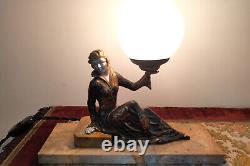 Lampe verrier statue sculpture femme élégante Art Déco 1930 ancienne le marbre