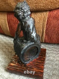 MAGNIFIQUE ANCIENNE BELLE STATUE PETITE FILLE ACCISE EN RÉGULE HAUTEUR 20 cm