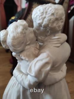 Magnifique Statue En Porcelaine Biscuit Ancienne Et Rare