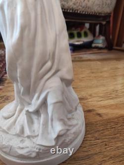 Magnifique Statue En Porcelaine Biscuit Ancienne Et Rare