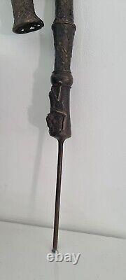 Old Bronze Animal Sculpture Africa. Statue bronze ancien Afrique pipe Cameroun