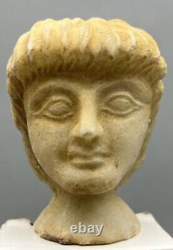 Ornement de statue ancienne sculpture tête pierre marbre prince du Proche-Orient