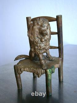 Petit Bronze 19°s Statue animalière décor Chien Vieille chaise Sculpture Ancien