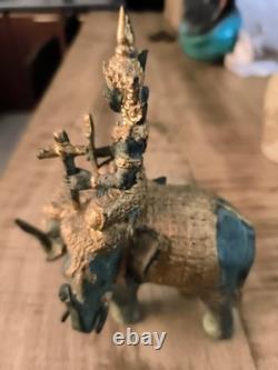 Petite Sculpture Ancien Seigneur Infra Chevauchant 1 Elephant