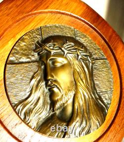 Plaque, Sculpture Bronze, Bas Relief Ancien Sur Bois, Christ, Signe M. Pollet