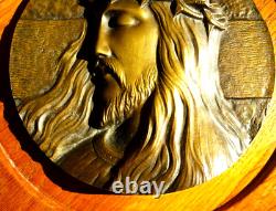 Plaque, Sculpture Bronze, Bas Relief Ancien Sur Bois, Christ, Signe M. Pollet