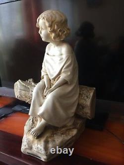 RARE ANCIENNE Sculpture statue Plâtre ENFANT A LA BUCHE de Michel Pascal H 39 cm