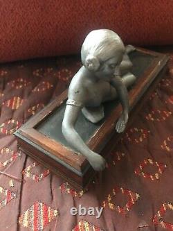 Rare Ancienne Statue Femme Élégante Art Nouveau En Métal Socle En Bois