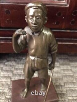 Rare Ancienne Statue Jeune Homme Indonesie En Bronze Et Socle En Bois