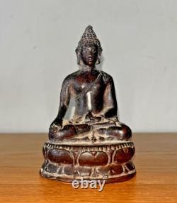 Rare Bouddha ancien en bronze ou metal, XVIII°-XIX°, Asie