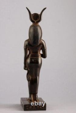 Rare Statue Pierre Ancienne Égyptienne De La Déesse Isis Sculpture Disque Sol