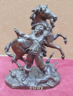 Rare ancien magnifique grande statue scene de chasse 19 eme cheval homme & cerf