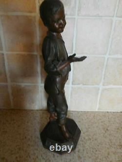 Rare ancienne statue jeune garçon tendant la main en métal H 34 cm