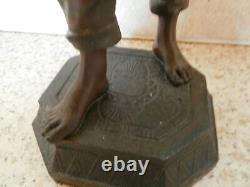 Rare ancienne statue jeune garçon tendant la main en métal H 34 cm