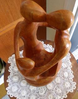 SCULPTURE/STATUE en bois ancienne couple amour homme/femme/enfant 30 cm