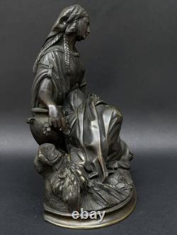 SUPERBE ancienne SCULPTURE XIXe en BRONZE femme avec fleurs en TBE