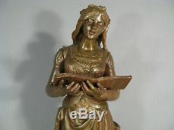 Sculpture Ancienne Jeune Femme Choriste Chanteuse Chant Divin Bronze Signé Debut