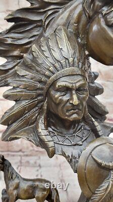 Sculpture En Bronze D'Artisanat Western Ancien Guerrier Indien Décor Statue