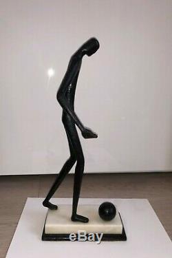 Sculpture L'Homme du Ballon Football Art Contemporain Statue Ancien Rare Sport
