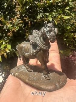 Sculpture Miniature Ancienne Française En Bronze D'un Cheval Statue