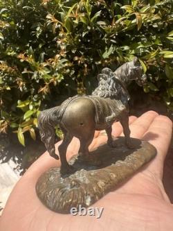 Sculpture Miniature Ancienne Française En Bronze D'un Cheval Statue