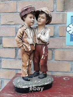 Sculpture Statue Plâtre Ancienne 2 Enfants Jumeaux Amis Conversation 1900