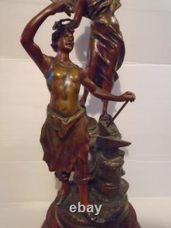 Sculpture ancienne La Gloire couronnant le Travail par Ch. Ruchot vers 1900