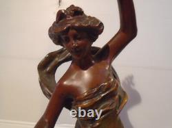 Sculpture ancienne La Gloire couronnant le Travail par Ch. Ruchot vers 1900