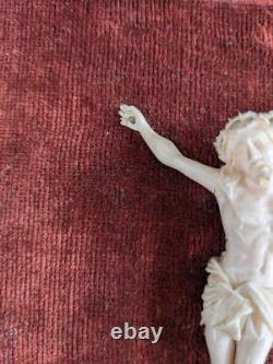 Sculpture ancienne sous cadre Christ fin XIXème siècle