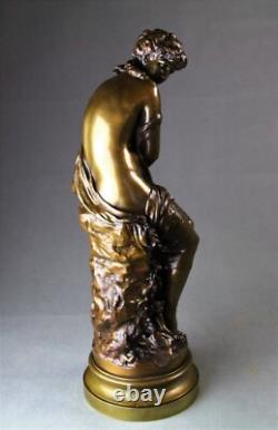 Sculpture bronze ancien La Frileuse par Mathurin Moreau fin XIXème