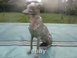 Sculpture de statuette ancienne Levrier métal argenté