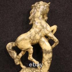 Sculpture en marbre cheval cabré statue base en albâtre style ancien 900