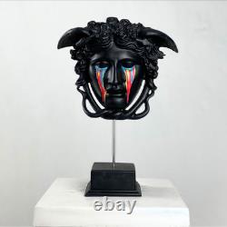 Sculpture pop art méduse pleurant à la main, statue grecque ancienne moderne