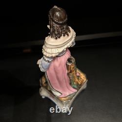 Sculpture statue encrier Porte Plume ancien en porcelaine de Paris XIX Éme