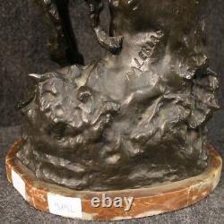 Sculpture statue in bronze signé style ancien fille avec faune 900 art