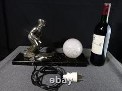 Sculpture statue lampe ancienne art déco régule skieur ski sport d'hivers globe