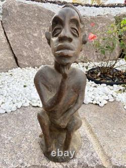 Statue Affricaine de Madagascar en bois 56 cm 5,2 Kilos. Ancienne Sculpture Art