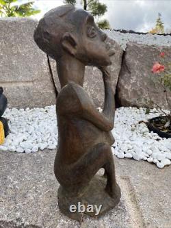 Statue Affricaine de Madagascar en bois 56 cm 5,2 Kilos. Ancienne Sculpture Art