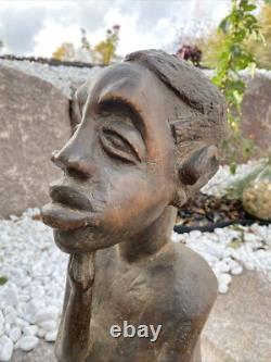 Statue Affricaine de Madagascar en bois 56 cm 5,2 Kilos. Ancienne Sculpture Art