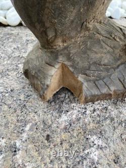 Statue Affricaine de Madagascar en bois 56 cm 5,2 Kilos. Ancienne Sculpture Art