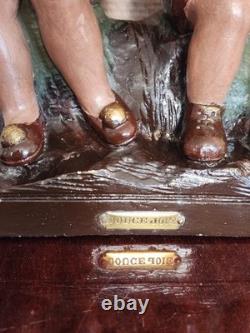 Statue Plâtre Polychrome Douce Joie Enfants Signée H. 26,5 cm Déco Ancien