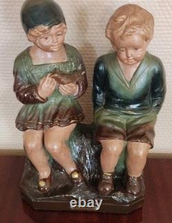 Statue Plâtre Polychrome Douce Joie Enfants Signée H. 26,5 cm Déco Ancien