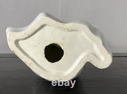 Statue ancien blanc de Chine en porcelaine représentant Guan Yin ou Kwan Yin