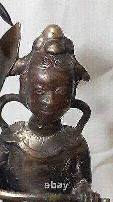Statue ancienne DIGNITAIRE CHINOIS bougeoir en bronze