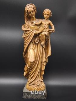 Statue ancienne Vierge à l'Enfant Sculpture religieuse détaillée AS signé