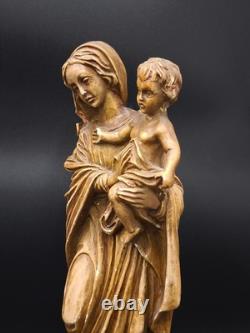 Statue ancienne Vierge à l'Enfant Sculpture religieuse détaillée AS signé